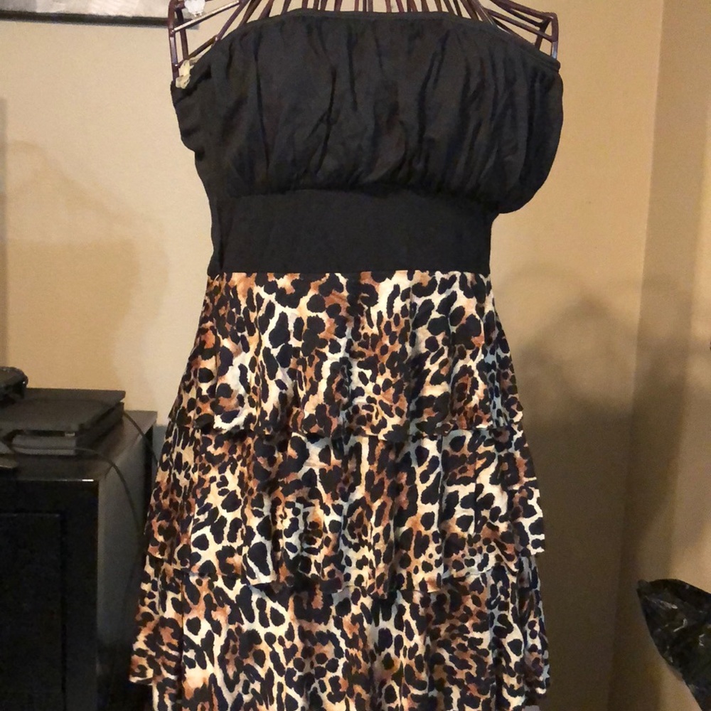 Cheetah shirt ruffled